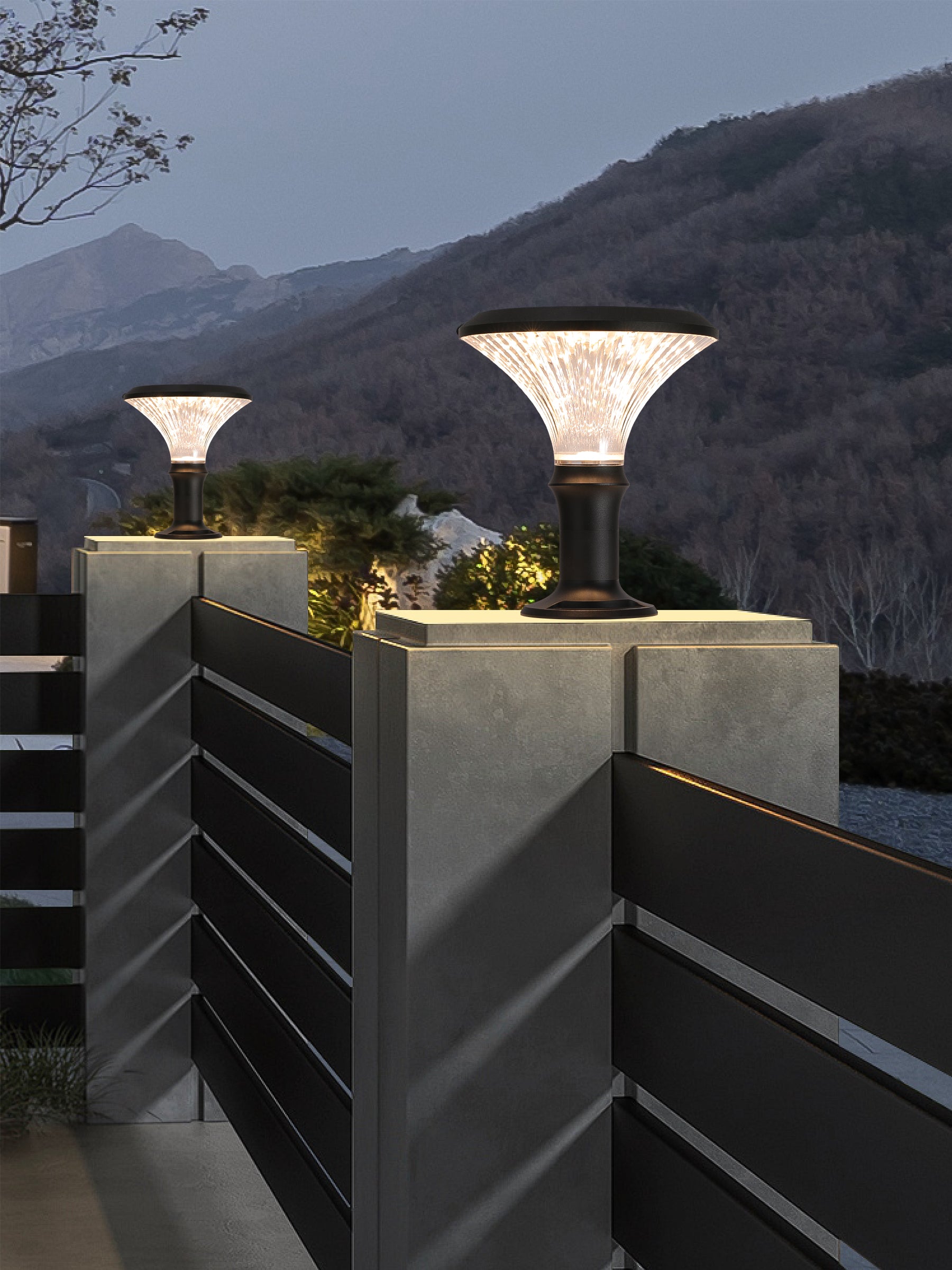 Round Diamond Series solar pillar light ZTD3002 used on mountain villa fence posts at night