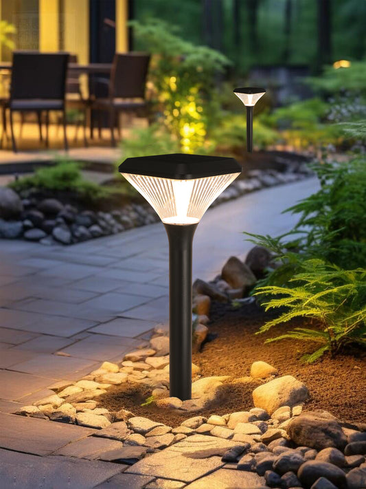 Square Diamond Series Solar Lawn Light CPD1008 used for courtyard landscape lighting